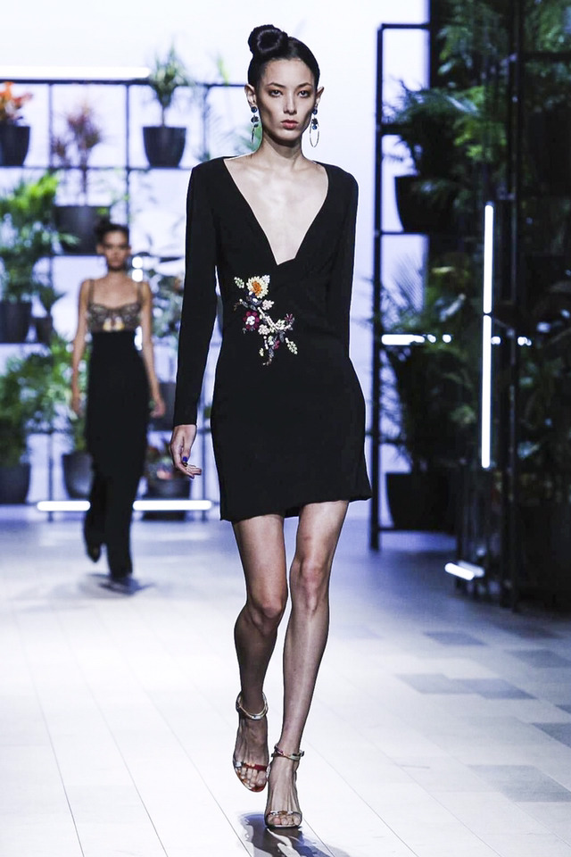2018 S/S Cushnie et Ochs 컬렉션 | 인스티즈